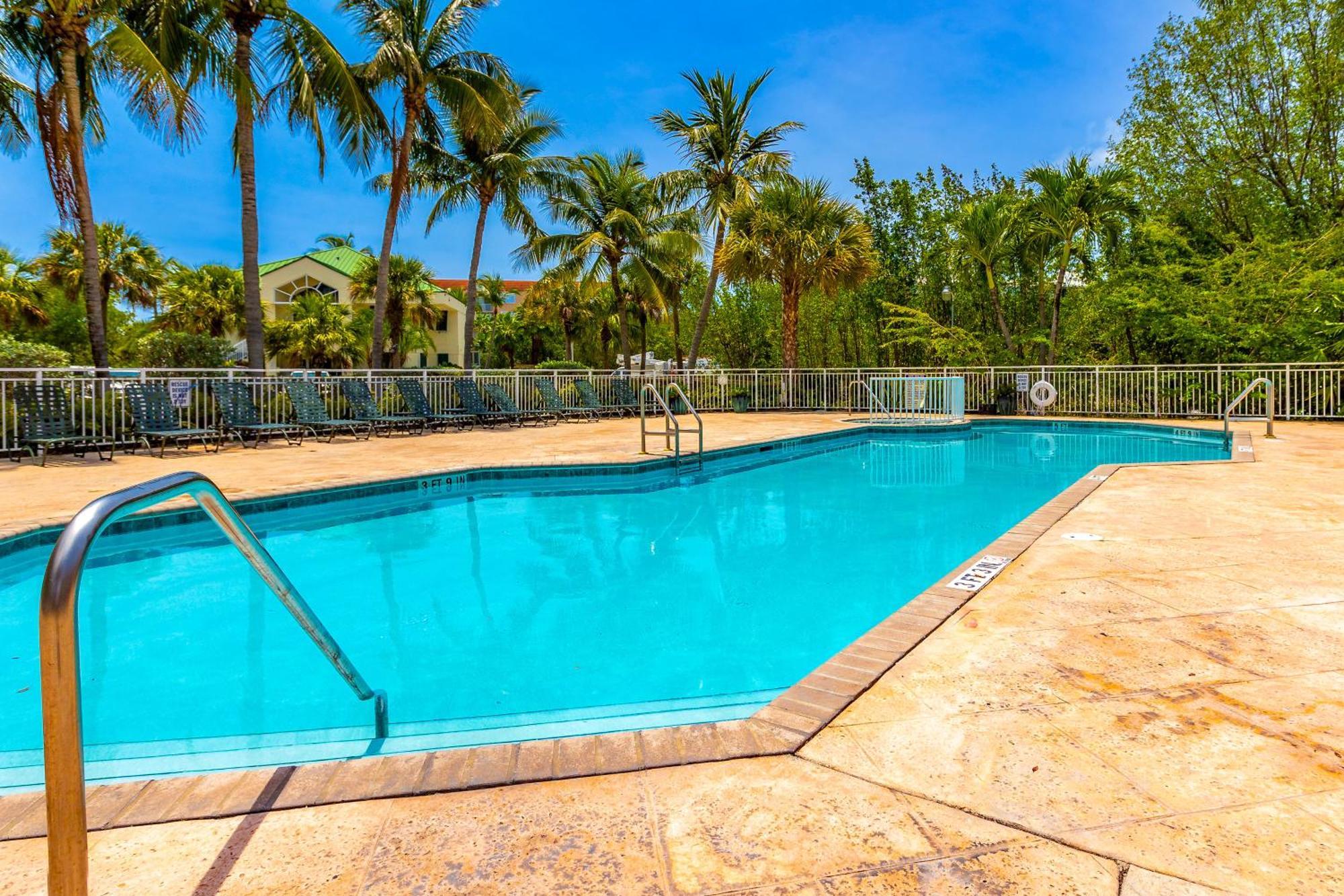 Sunrise Suites Big Kahuna Suite #202 Key West Ruang foto
